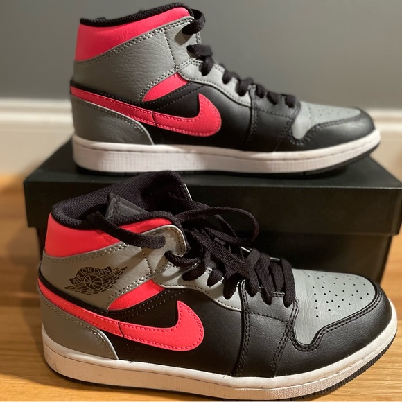 Only worn once!! - Picture 1 of 7